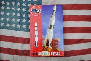 Airfix A11150  SATURN V SKYLAB